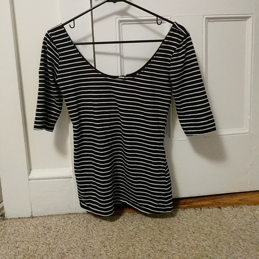 Off the shoulder stripped quarter sleeve shirt